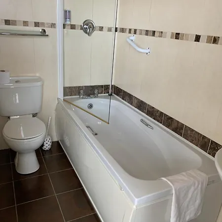 Carranross 3* كيلارني